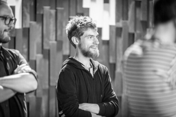 Luuletaja, sillaehitaja, kraavisüvendaja