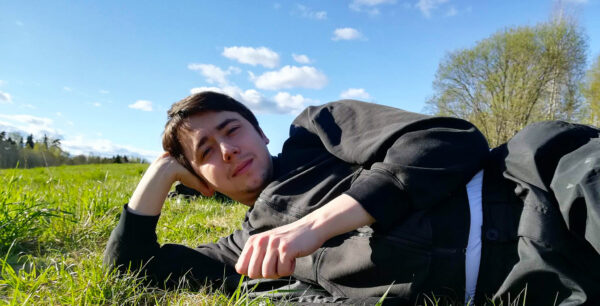 Kuidas ikkagi õigesti lugeda. Intervjuu Indrek Ojamiga