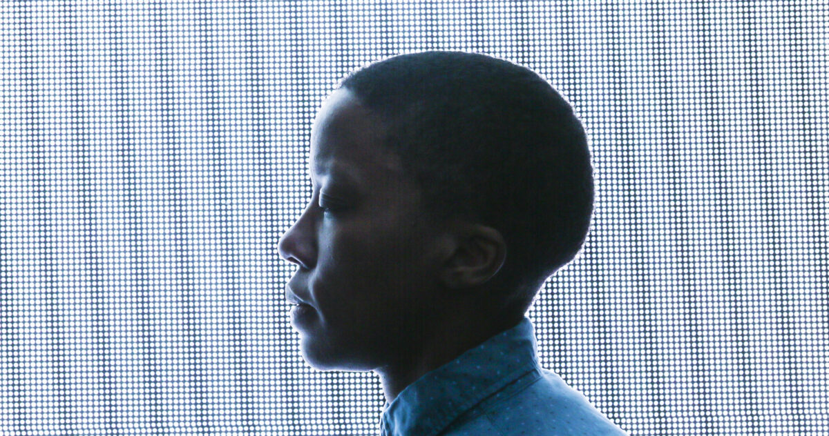 Luule sõrad ja suled annavad jõudu. Intervjuu Donika Kelly ja Triin Pajaga