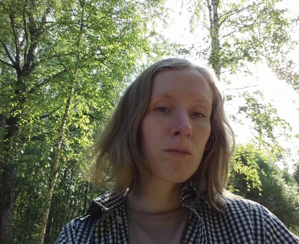 “*mu ema jättis oma esimese peigmehe maha” jt luuletusi