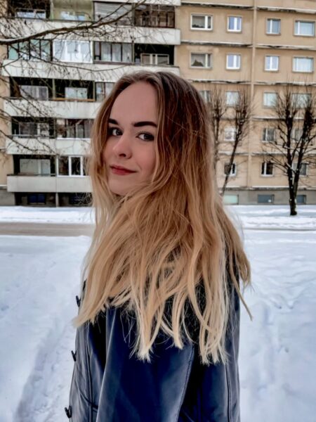 Maailma mütologiseeriv „Ava“