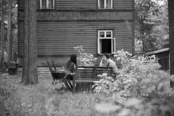 Raja kõrval kõndija. Intervjuu Riste Lehariga