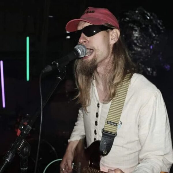 “Arhitektuuripolitsei, kus sa oled?” jt luuletusi