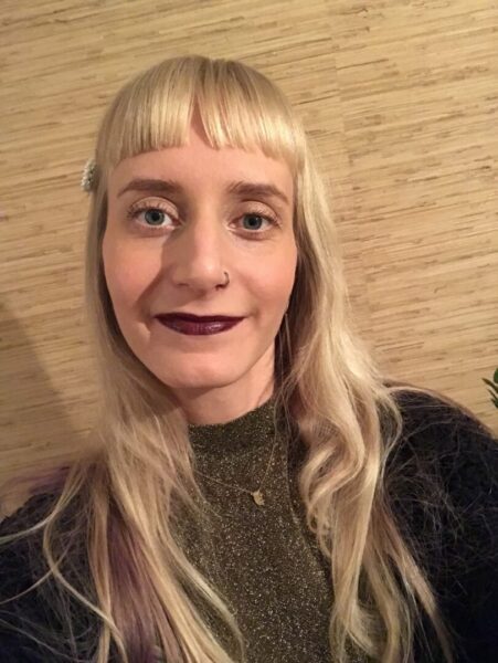 “suveöö õhk kusagil magavad trammid” jt luuletusi