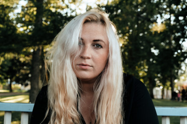 Üle rohumäe ema juurde