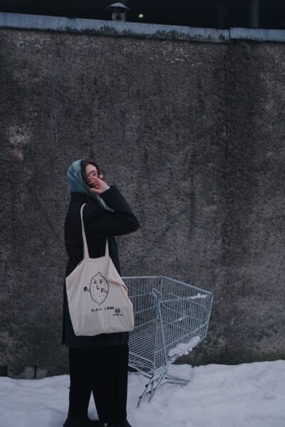 “*meil on valida, kas kaks korda elu või üks kord õnnetus” jt luuletusi