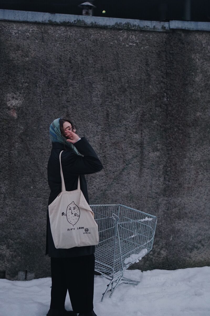 “*meil on valida, kas kaks korda elu või üks kord õnnetus” jt luuletusi