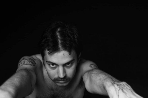 “*üheks huvitavamaks elukogemuseks pean toidupoes töötamist” jt luuletusi