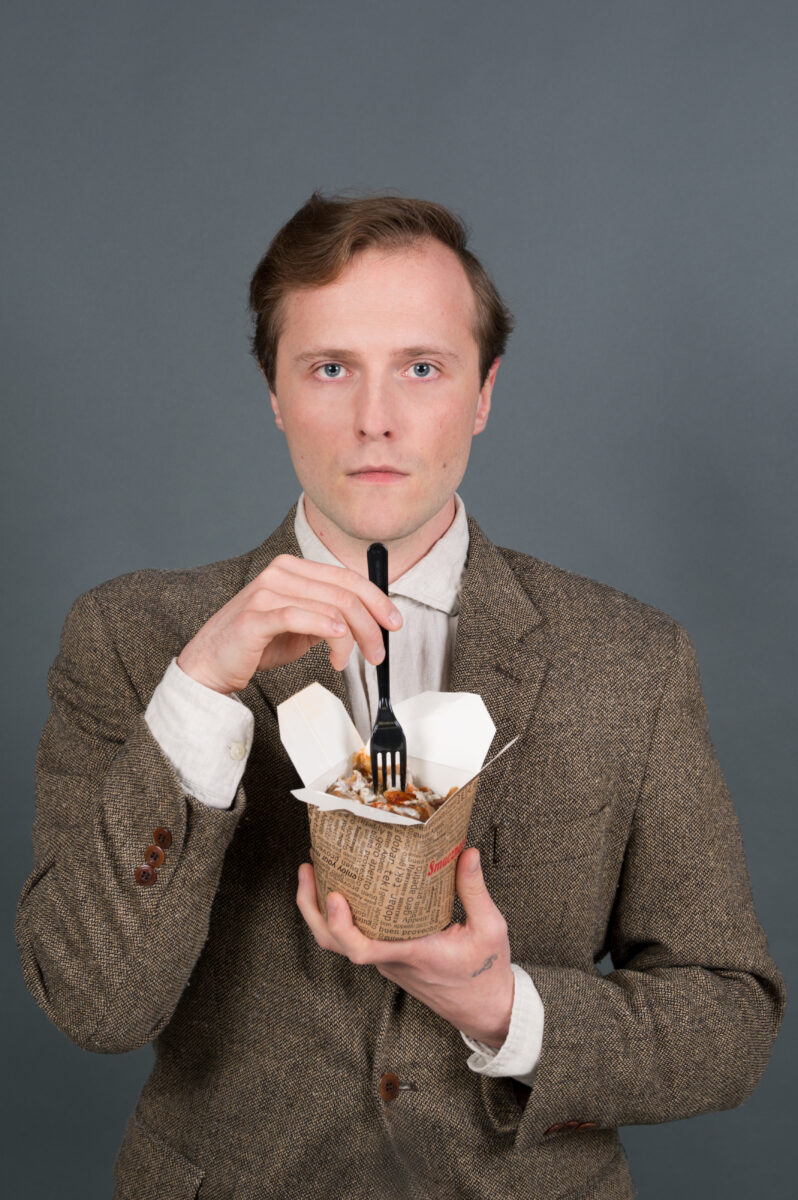 “Haldjapuljong ja teepõlluvahi pere” jt tekste