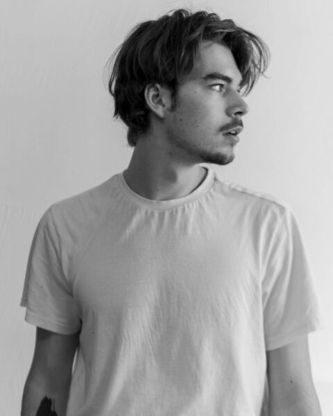 “Mäe tipus loojus päike” jt luuletusi