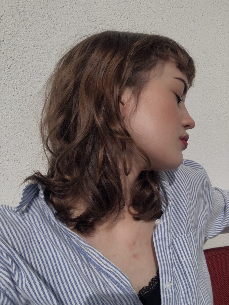 Musta Linnu Saba Valge Naise Taga