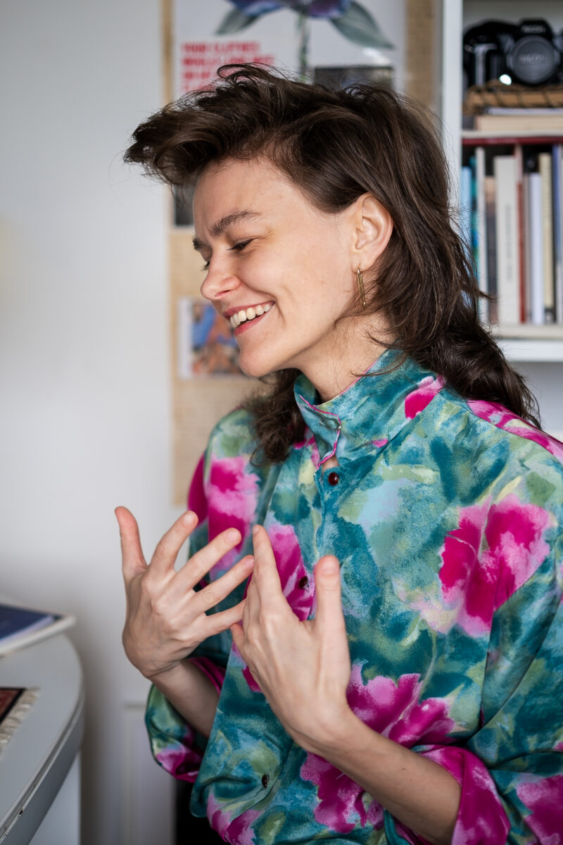 “*Kallid naabrid! See olin mina.” jt luuletusi