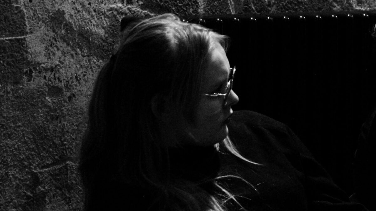 “ebaloogiliselt ebaoluline” jt luuletusi