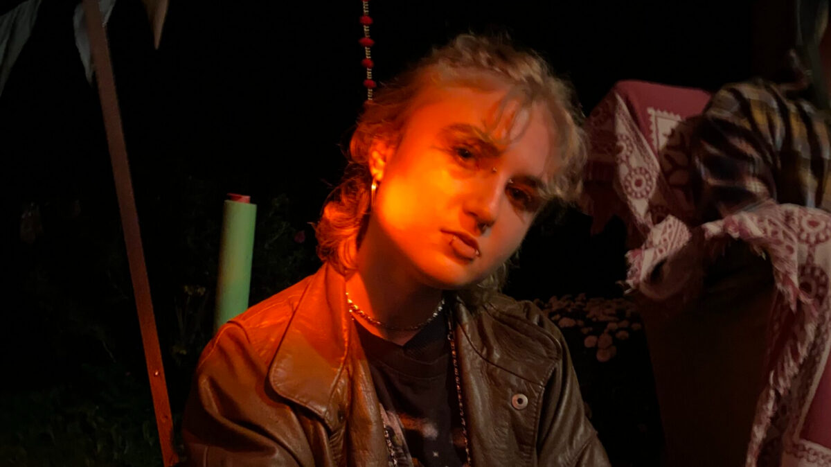 LÜHIARVUSTUS: Meditatiivsed jalutuskäigud Max Blecheri maailmas