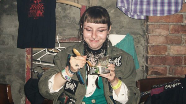 Suitsupakk taskupõhjas