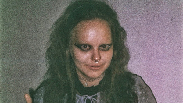 Maasikapunk ja karnevalikatarsis